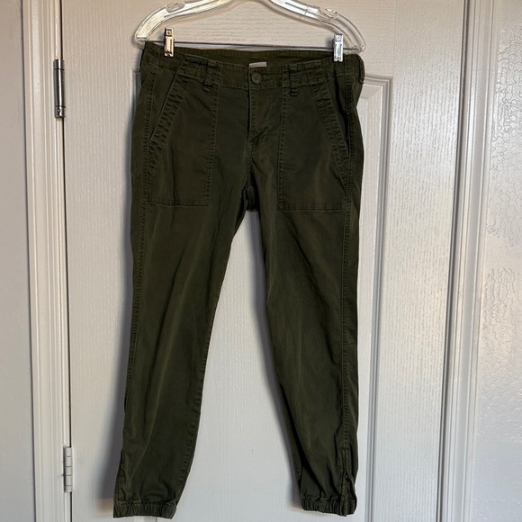 Cabi Traveler Green Cargo Jogger Pant Style 5076 Size 4 - Picture 1 of 16